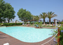 spiaggia-hotel-pesaro-piscina-idro