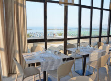 spiaggia-hotel-pesaro-ristorante-con-vista-mare